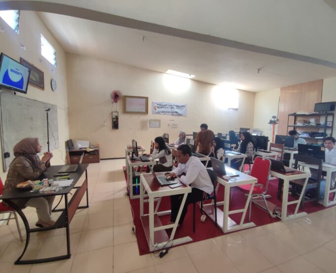 Pelaksanaan Ujian TKA Paket B